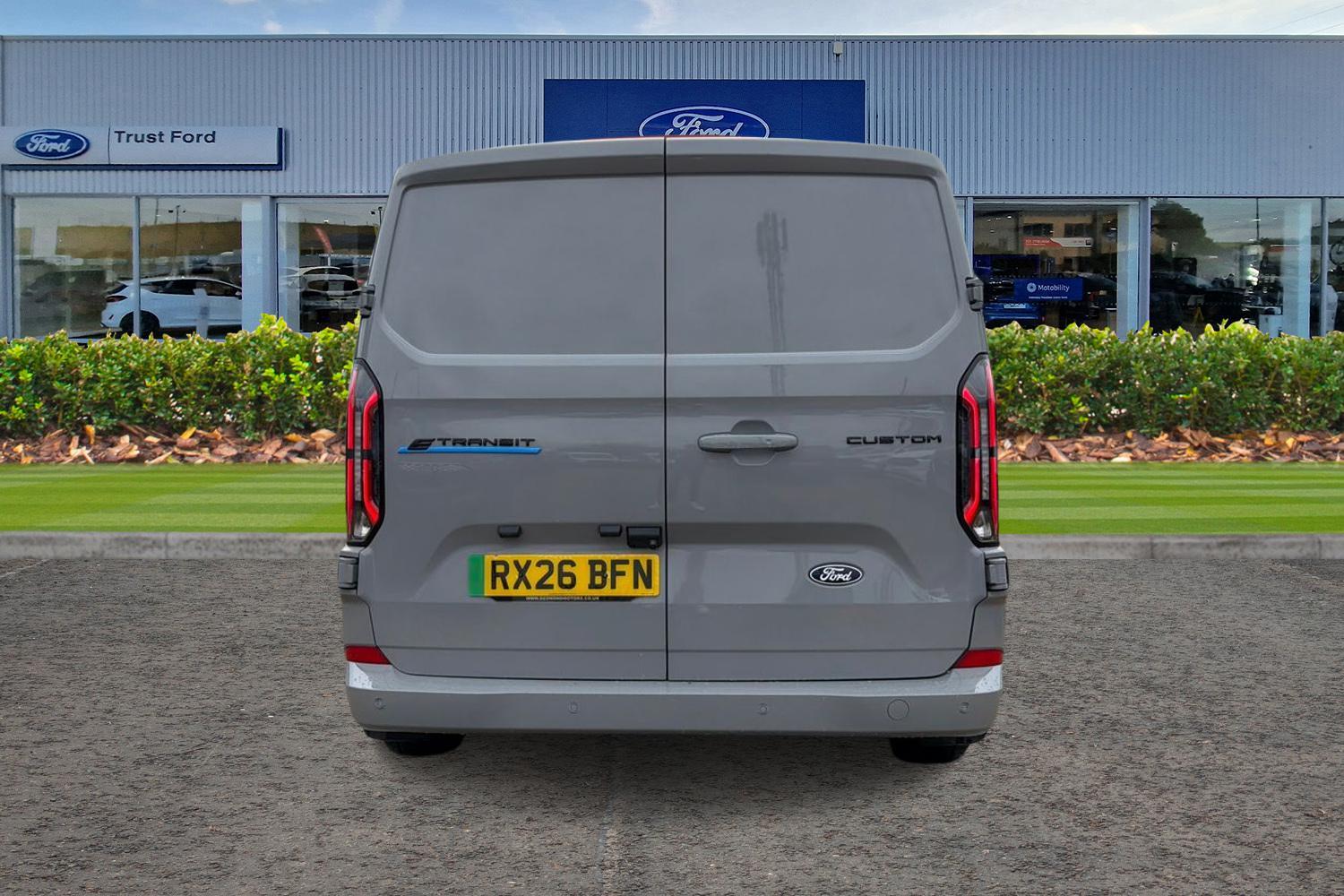 Ford E-TRANSIT CUSTOM Photo 12