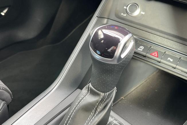 AUDI Q3 Photo 30