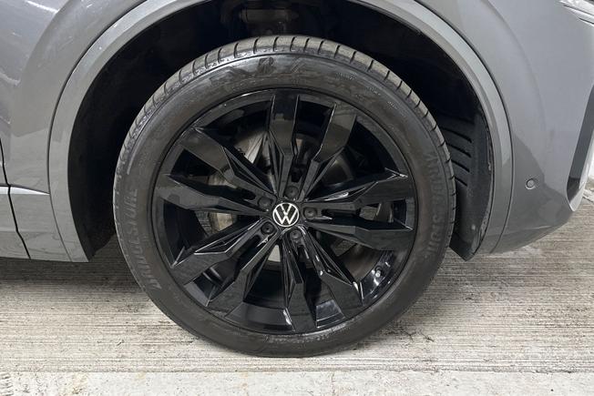 VOLKSWAGEN Touareg Photo 5