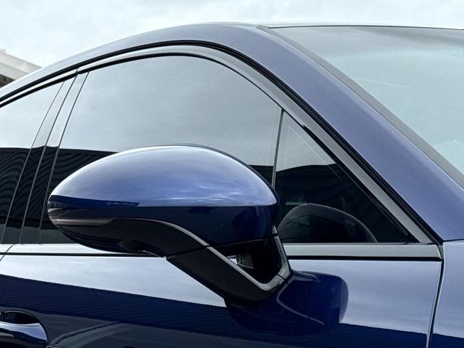 PORSCHE Panamera Photo 20