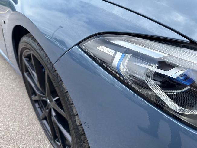 BMW 8 Series Photo 36