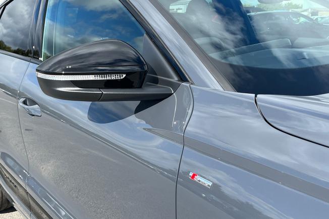AUDI  Q6 Sportback Photo 20