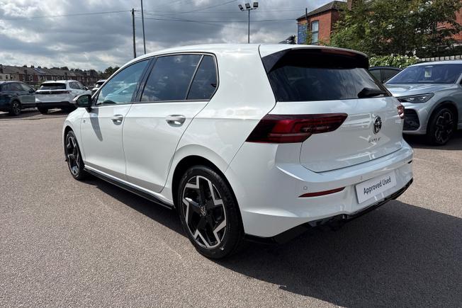 VOLKSWAGEN Golf Photo 23