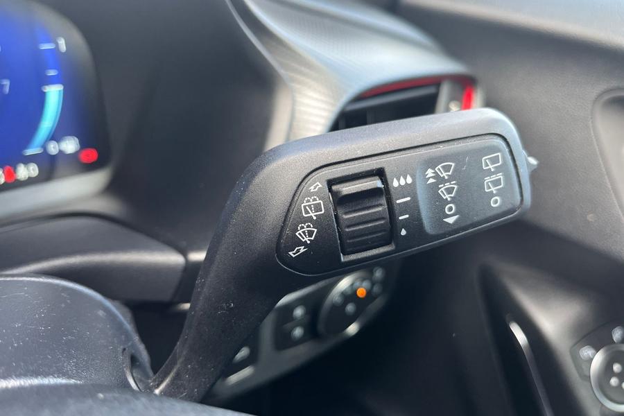 Ford PUMA Photo autoimg-498f7b7f3e98abf231679427dea6ae6cef4ae5fb.jpg
