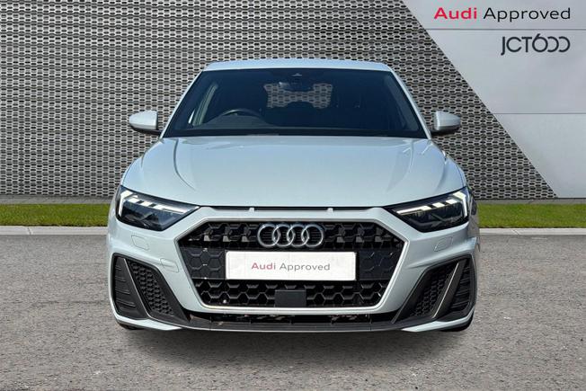 AUDI A1 Photo 8