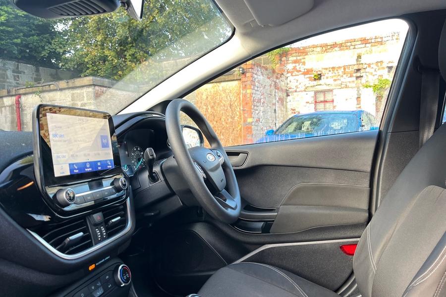 Ford FIESTA Photo autoimg-499089b9f6551c2948c2750cf04f47b0628d8e10.jpg