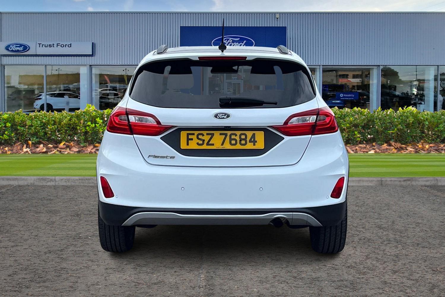 Ford Fiesta Photo 6