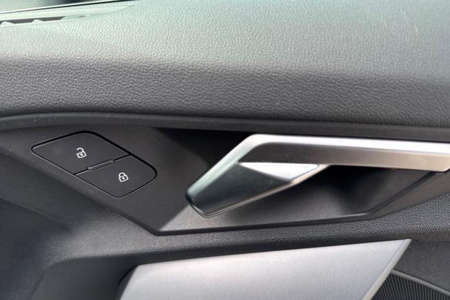 AUDI A3 Photo 35