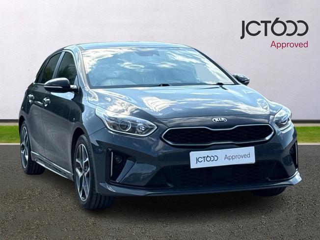 KIA Ceed Photo 1