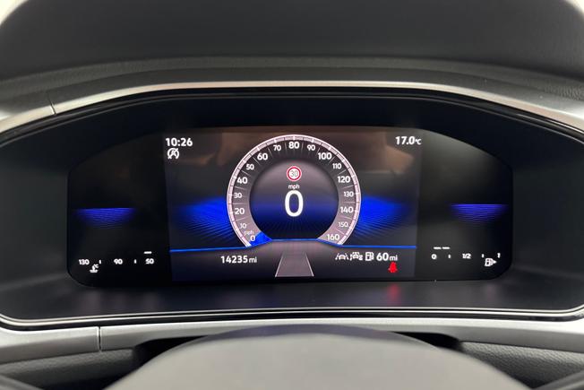 VOLKSWAGEN T-Roc Photo 15