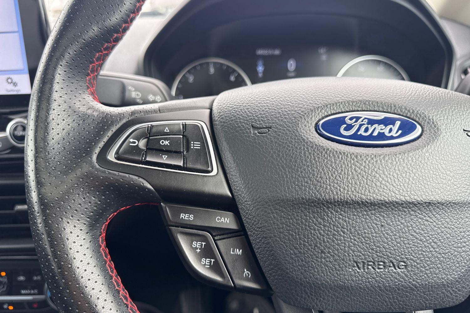 Ford ECOSPORT Photo 24