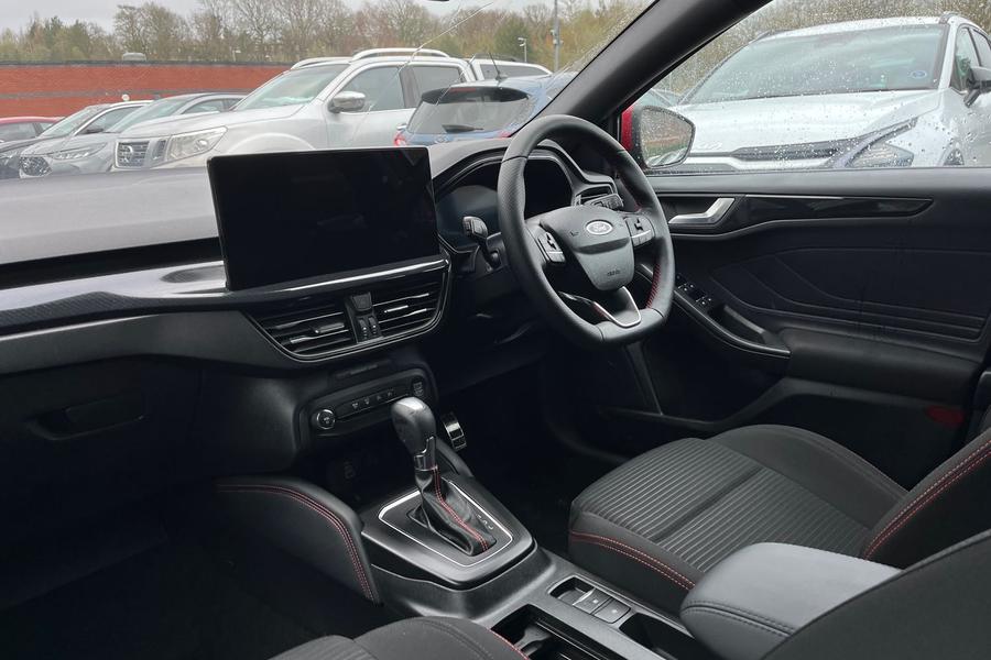 Ford Focus Photo autoimg-49968ad760d787ea9eb0d48c41ee3ef359c1ca9b.jpg