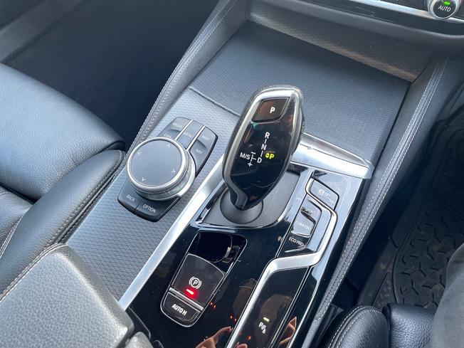 BMW 5 Series Photo 27