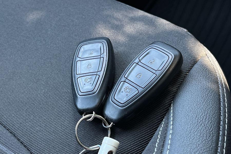 Ford KUGA Photo autoimg-49998ad80ccba8192baa76b310701ac2b34ebe5d.jpg