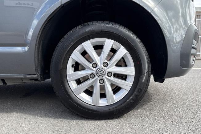VOLKSWAGEN Transporter Photo 5