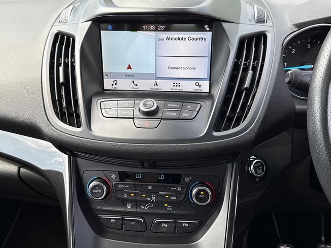FORD Kuga Photo 14