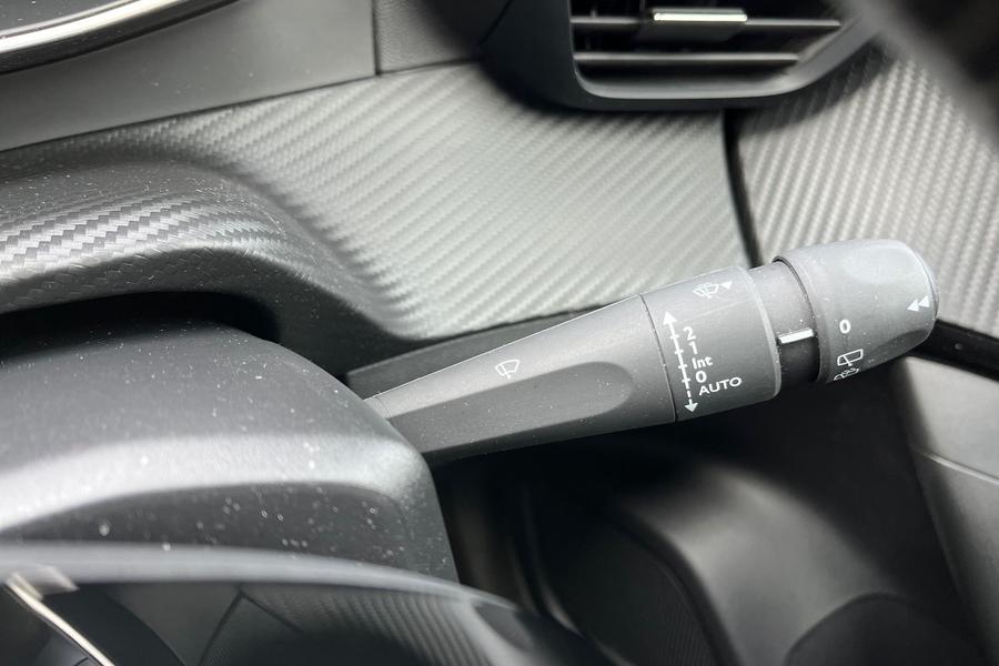 Peugeot 2008 Photo autoimg-49a386a7d89c1d5836ae5f1c829c5e504f79fb1c.jpg