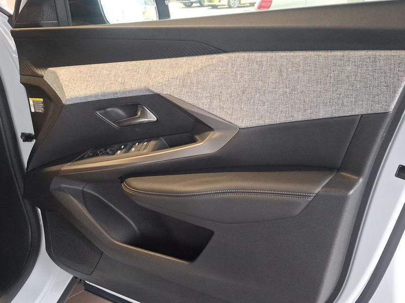 Used Peugeot 3008 BG74VCU 37