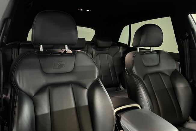 AUDI Q8 Photo 28