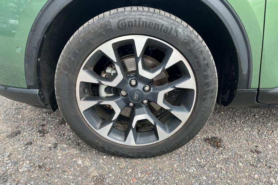 Ford KUGA Photo autoimg-49a9135406d251ca9b53e1139178acd3f3a905da.jpg