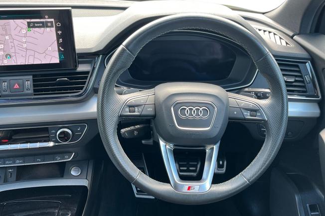 AUDI Q5 Photo 11