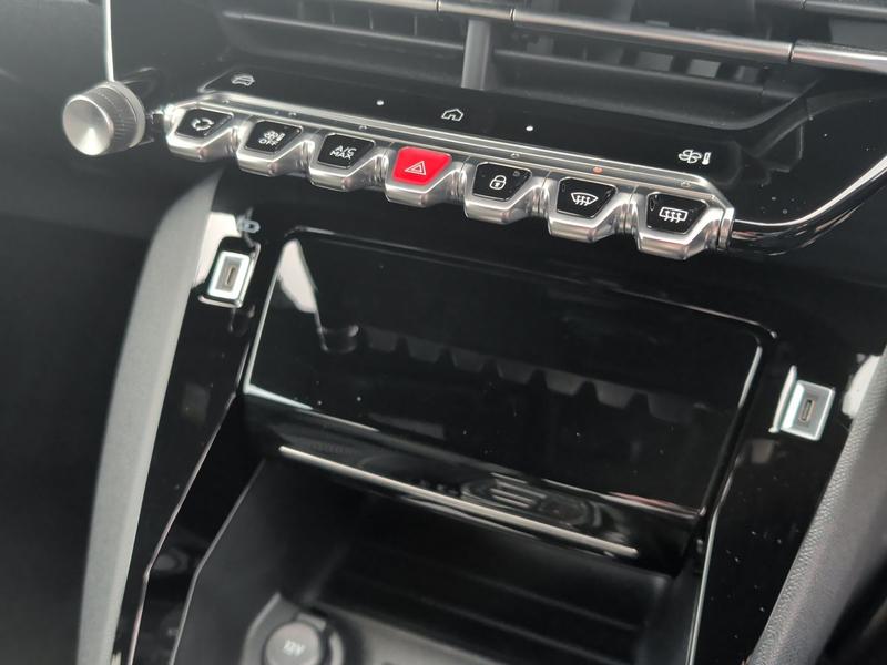 Used Peugeot E-208 SC24HNL 23