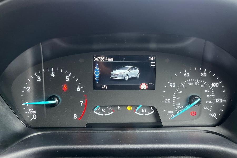 Ford Fiesta Photo autoimg-49ad9f7a66eae05bc728e45515ebc786273ccac8.jpg