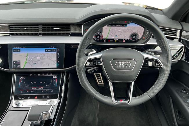 Audi A8 Photo 12