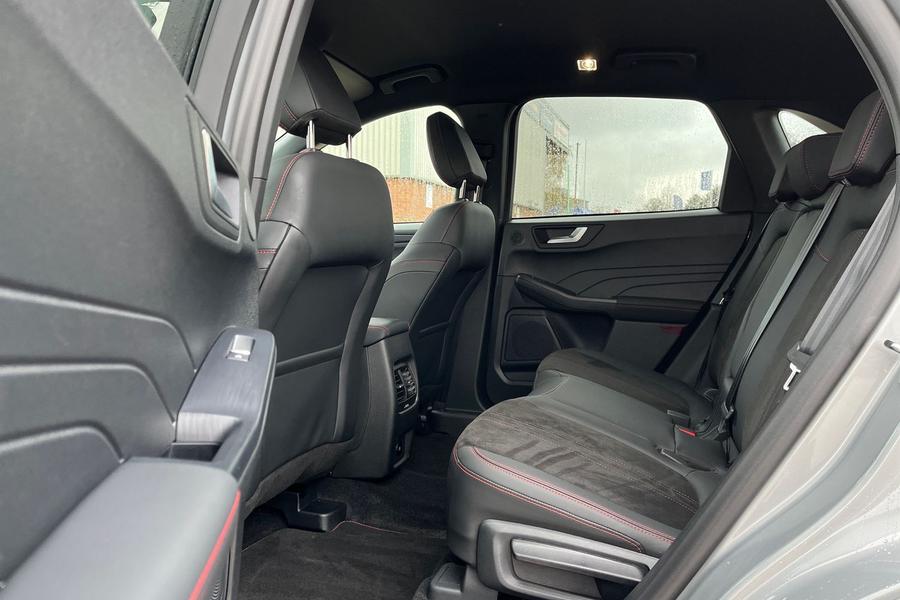Ford Kuga Photo autoimg-49ba741bc354edbdeaff9c5f62e19185e37b37a3.jpg