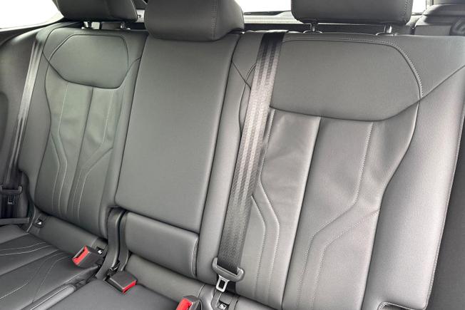 Audi Q3 Photo 9