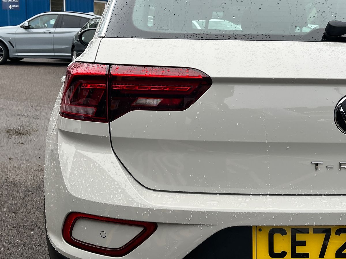 Volkswagen T-Roc Photo 21
