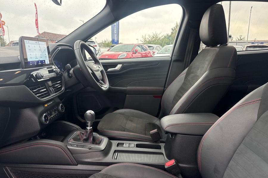 Ford KUGA Photo autoimg-49d295c873dfe42f831e265d5a0e0444e87ceb97.jpg
