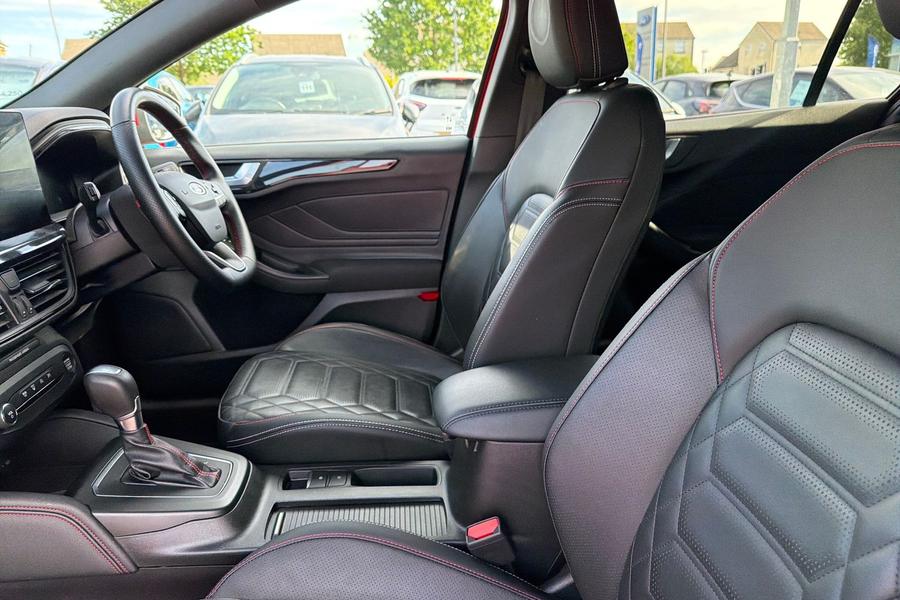 Ford FOCUS Photo autoimg-49d4d0eb00ce597afed379e9c6c0495a6c6d12c1.jpg
