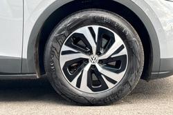 VOLKSWAGEN ID.4 Photo 5