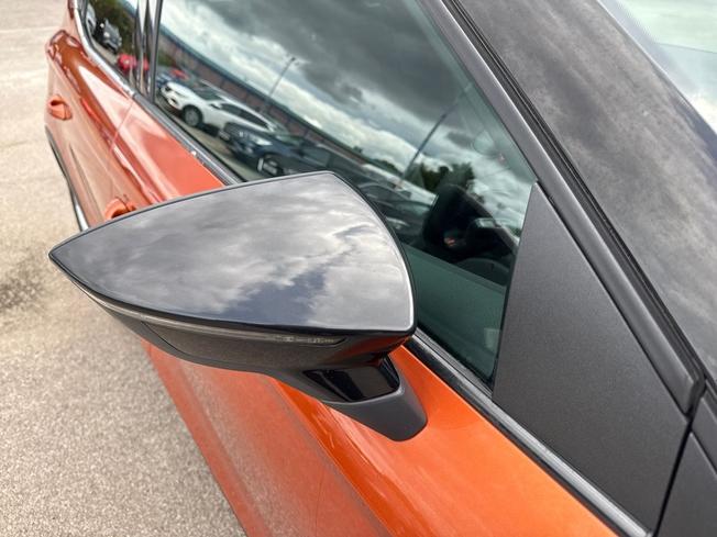 SEAT ARONA Photo 20