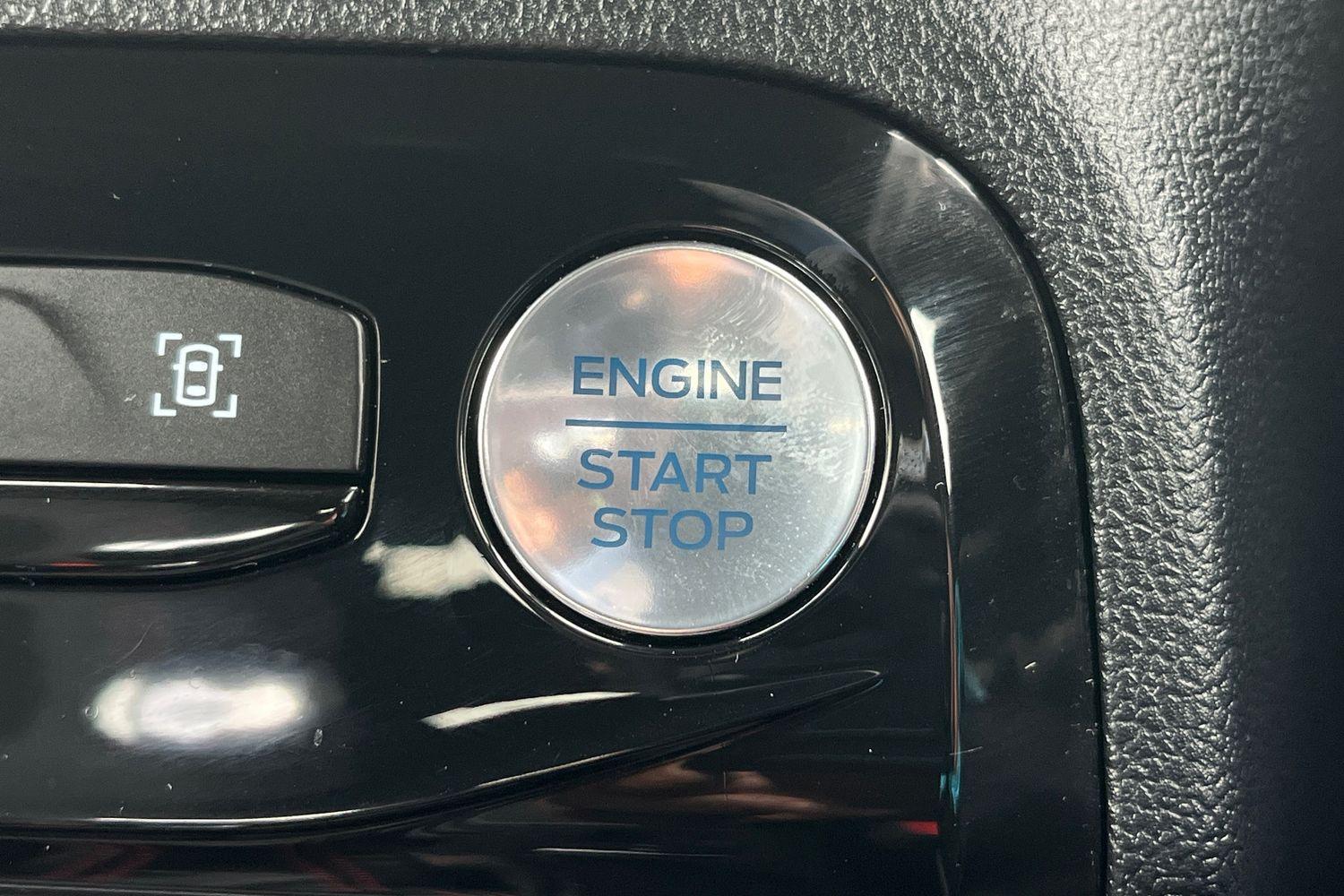 Ford KUGA Photo 25