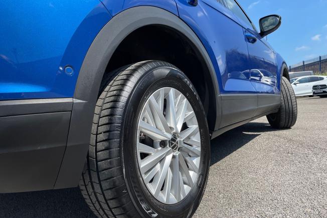 VOLKSWAGEN T-Roc Photo 43