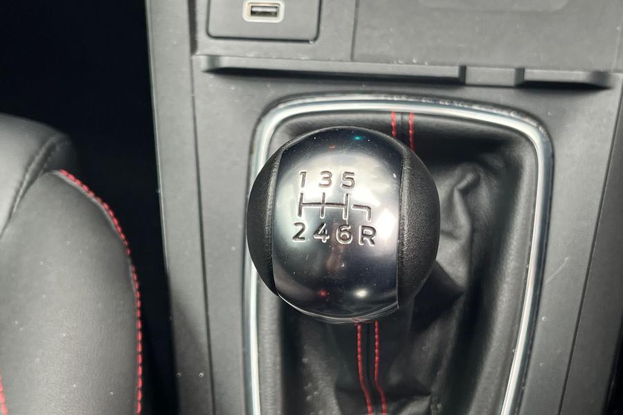 Ford PUMA Photo autoimg-49e1c8091b843105e747617bfdd3546aa2f4cfb4.jpg