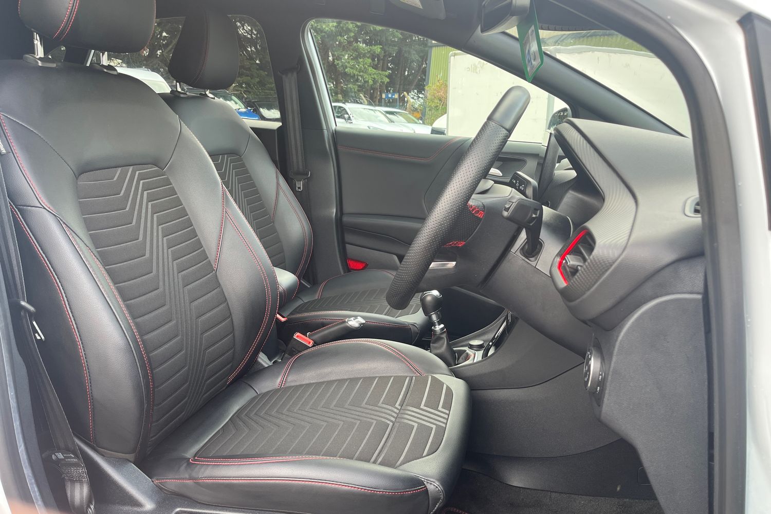 Ford PUMA Photo 16
