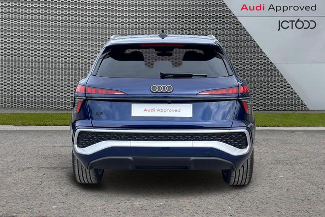 AUDI Q3 Photo 7