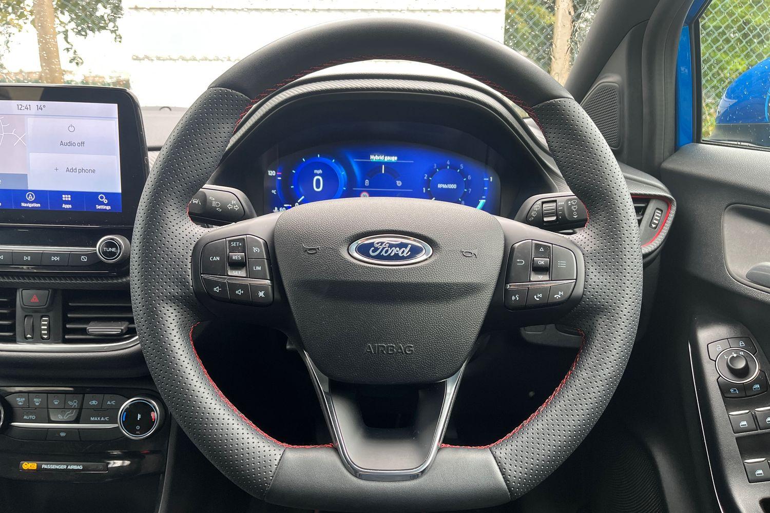 Ford PUMA Photo 11
