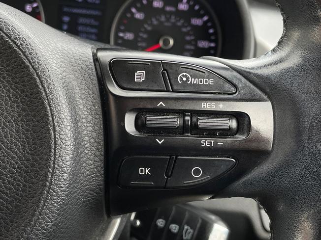 KIA Rio Photo 17