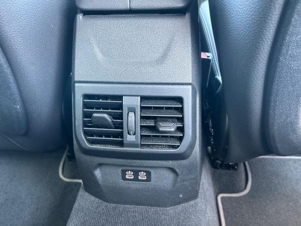 BMW 1 Series Photo autoimg-49e58f04075e7010ebc3e17f6b0b54b57bbac035.jpg