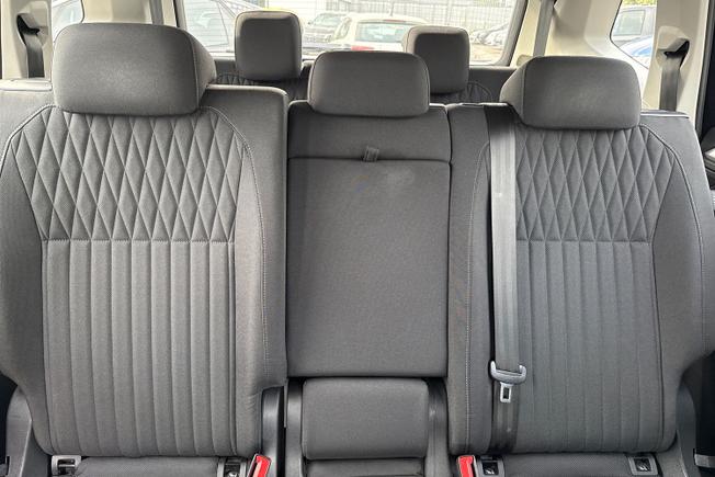 VOLKSWAGEN Tiguan Allspace Photo 32