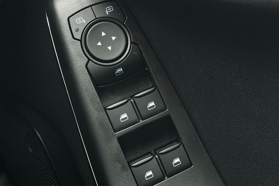 Ford FIESTA Photo autoimg-49f41202dd4a4ba3668fbbe502fb8f78c3f6692d.jpg