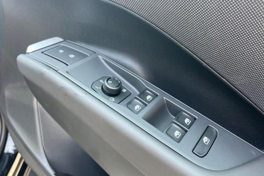 Volkswagen T-roc Photo autoimg-49f45f8c85feaed8d41064d00dec7f6efb096f51.jpg