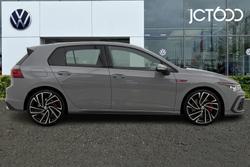 VOLKSWAGEN Golf Photo 4