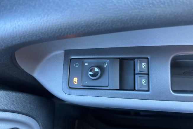 Volkswagen ID. BUZZ Photo 38