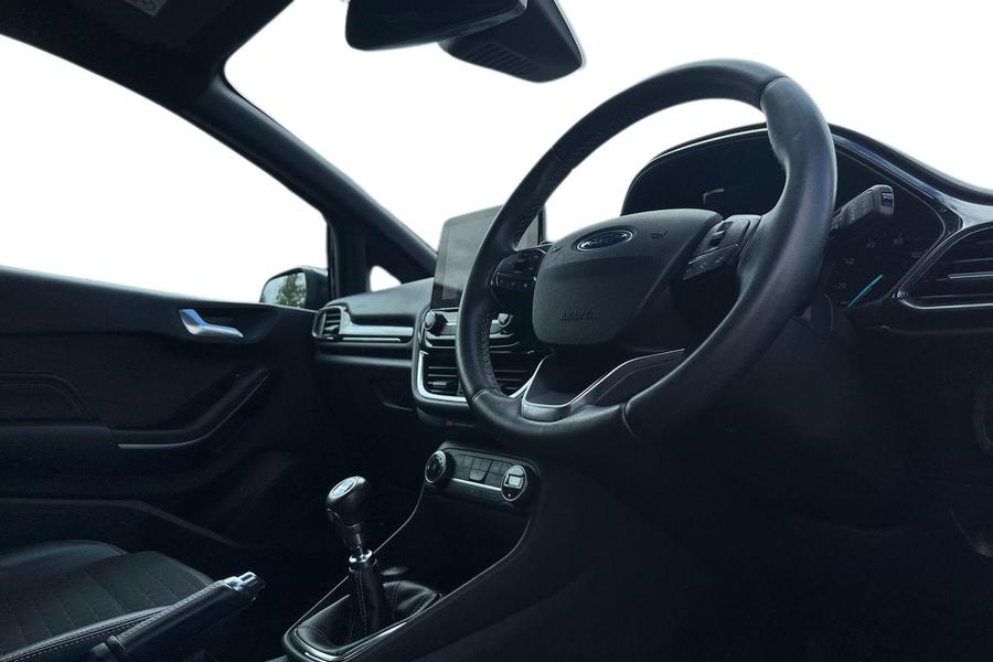 Ford Fiesta Photo autoimg-49f7fd558bf7d6c96277973330661287184ceeb9.jpg