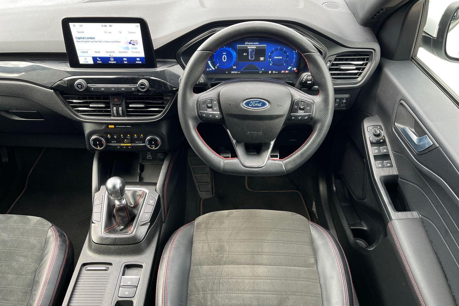 Ford KUGA Photo 10